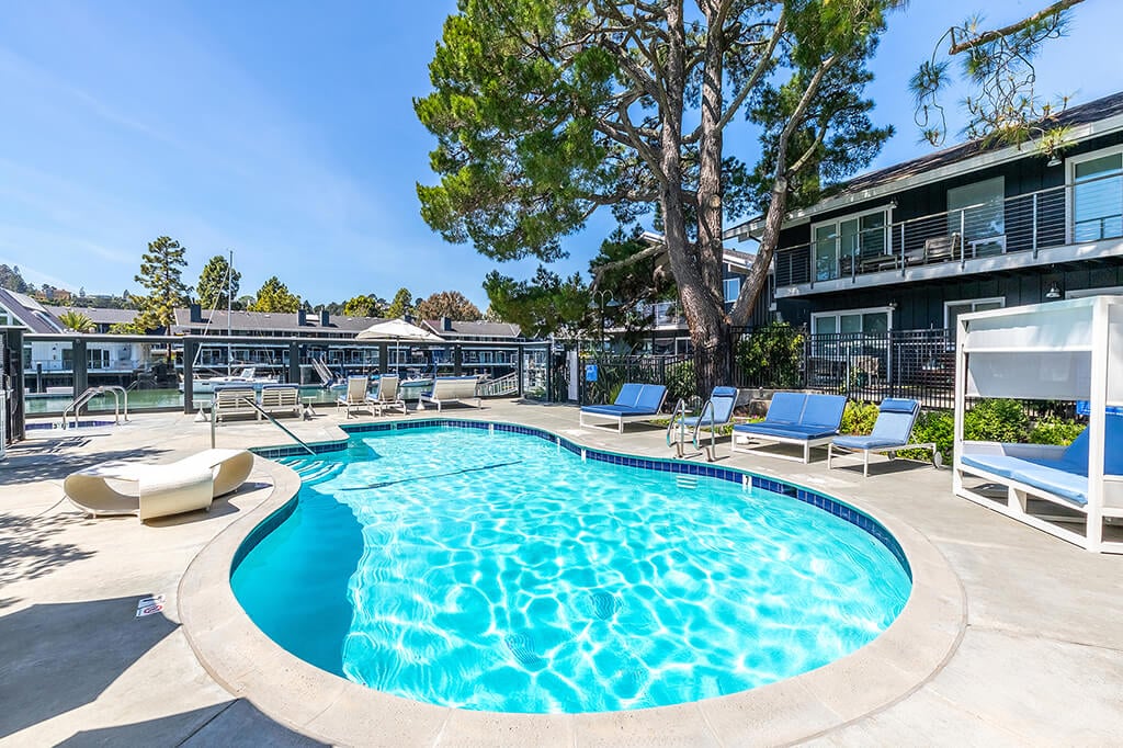 The Cove at Tiburon photo 5